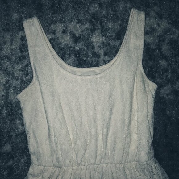 Mossimo Lace Mini Dress EUC - Picture 4 of 5